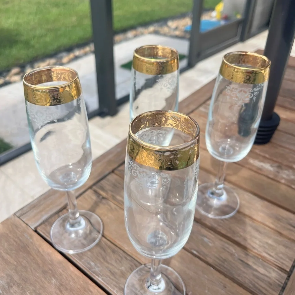Set Of  4 Gold Rimmed Champagne Flutes- J Preziosi lavorato a mano